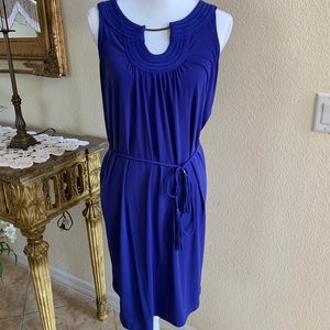 Dana Buchman size 4 belted blue midi dress